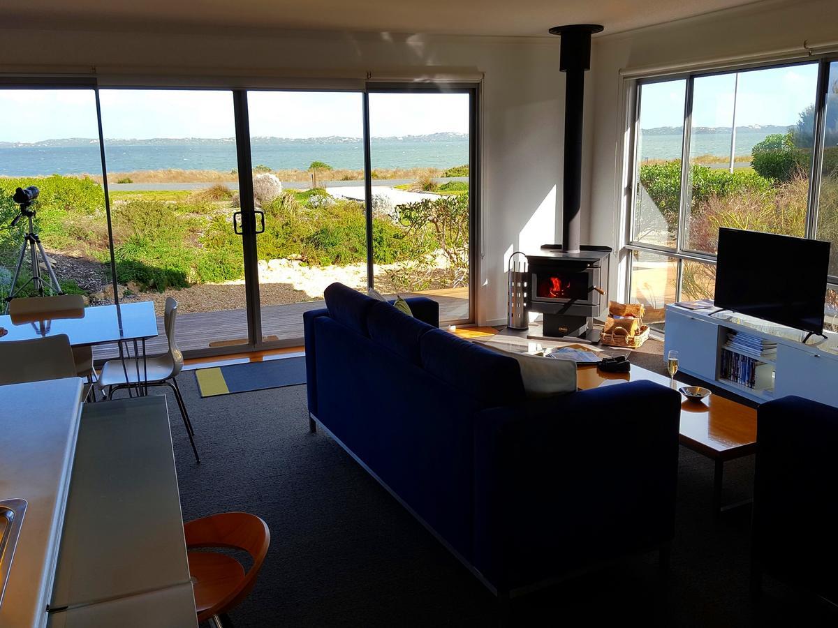 Villa Coorong Waterfront Retreat à Meningie Extérieur photo